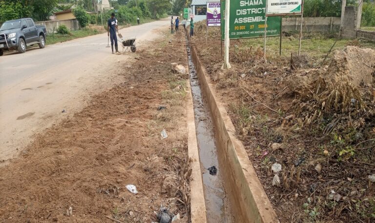 Desilting of Drains in Shama district by the Environmental Health Department.